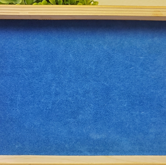 Russian Embossed Trinket Box - Picture 7 of 9